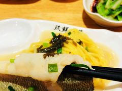 -玖鲜小笼(中山广场店)