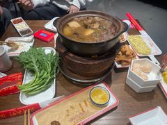 -阿润打边炉·鲜切鸡煲(华漕店)