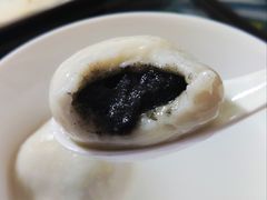 黑芝麻汤团-七宝老街汤团(上海世纪汇广场店)
