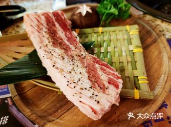 「薄切牛舌」 「黑椒雪花牛肉」 「巨人鱿鱼」