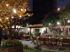 -Lam Vien Restaurant