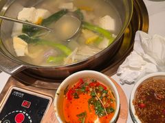 -润园四季椰子鸡火锅(卓越INTOWN店)