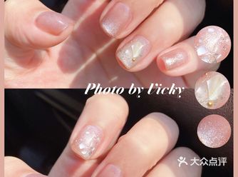 夏日闪闪的冰沙美甲晶石咖棕猫眼美甲