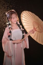 -汉仪华裳汉服馆(打浦桥店)