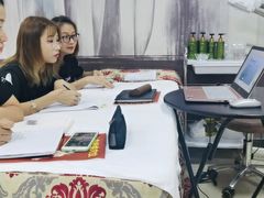 -首脑美容美发化妆美甲培训学校(龙岗校区)