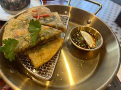 潮州蚝仔烙-沙胆彪炭炉牛杂煲(上海日月光广场店)