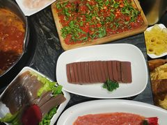 -热火朝天鲜切牛肉火锅(南强街巷店)