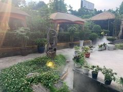 -二荆条·蜀鲜汇城市森林火锅