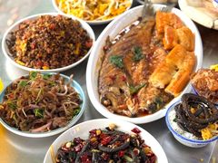 -丹水桥地锅鱼·翘嘴鲌·地方特色全鱼宴(丹江口大坝店)