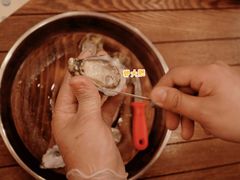 -斯普汇生蚝牛排馆(中骏世界城店)