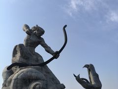 -巴陵广场