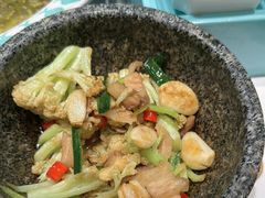 -姚姚酸菜鱼·金戈戈香港豉油鸡(喜荟城联名店)