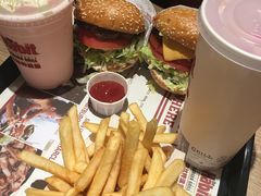 -The Habit Burger Grill 哈比特汉堡(复兴soho店)
