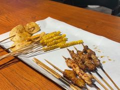 -京狮炙燥·精酿烧烤(首经贸店)