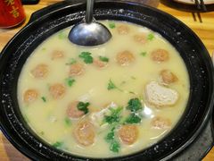 菌菇炖豆腐丸子-西北印象佳宴(兴华街中段店)