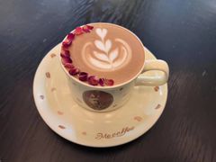-Me Coffee下午茶艺术空间