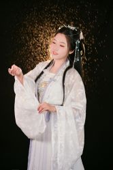 -汉仪华裳汉服馆(打浦桥店)