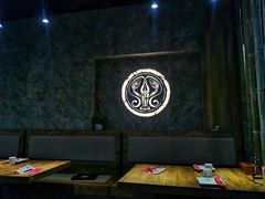 卡座-叶派龙虾•招牌香辣蟹·海鲜(中海国际店)