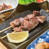 想要尝试正宗日本料理吗？南海大道有一家超级受欢迎的炭火烧居酒