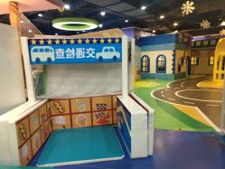 -多奇妙乐园·淘气堡·电玩·抓娃娃(海口吾悦店)