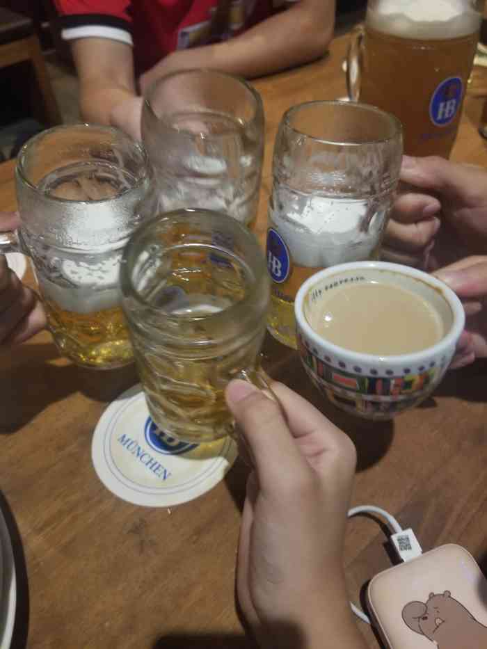 brotzeit-"大口喝酒,大块吃肉,"博璨"是我的德国纯."-大众点评移动版