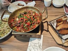 -九转小磨·非遗东北菜(万达广场店)