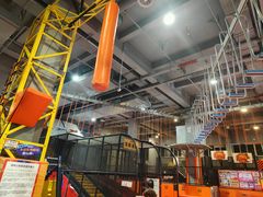 -嗨翻Hi-Fun竞技主题乐园·蹦床亲子生日轰趴(国光1937店)