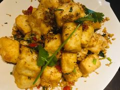 -大头虾越式风味餐厅(光明广场店)