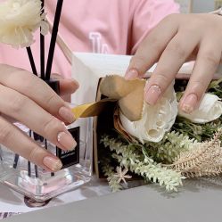 -艾珂·美甲美睫