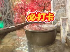 -泉城欧乐堡戏水湾艺术养生温泉