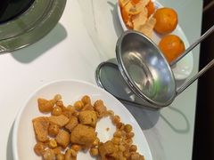 -洪氏嗨捞·广东猪肚鸡·椰子鸡火锅(西咸万象城店)