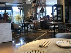 -必胜客(松雷店)