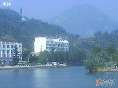 -江门古兜温泉小镇