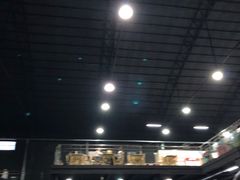 -嘿哟动霸CHUA·新潮玩运动娱乐中心·蹦床滑冰团建乐园