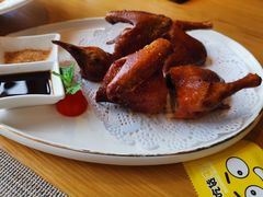 玻璃脆皮乳鸽-粤秀餐厅(国货店)