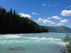 -天山神秘大峡谷