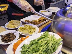 -营信刘罗锅铁锅炖(民主店)