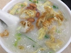 艇仔粥-银记肠粉店(市二宫店)