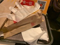 -麦当劳(汉口火车站候车室店)