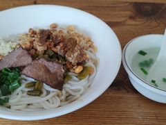 -牛八宝桂林米粉(八里庄店)