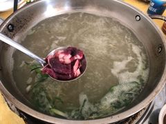 -五洞培记山庄·鲜牛肉火锅