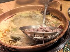 -洱火云南酸菜牛肉火锅(石景山当代商城店)