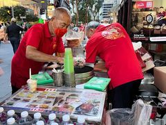 -詹爷爷乌节路街头冰淇淋