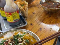 -巍山𤆵肉饵丝