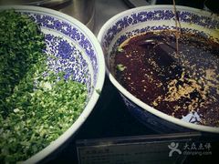 -陇上全荟兰州传统牛肉面(延吉路店)