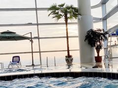 -黄金时代游泳健身云畔会所(绿地中心双子塔店)