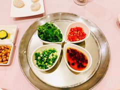 -鼎鼎香·港式火锅(北京SKP店)