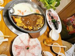 -鱼遇木桶斑鱼火锅(塔湾店)