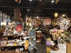 -魔方城市书房(中街益田店)