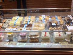 -光明牛奶棚(南泉店)